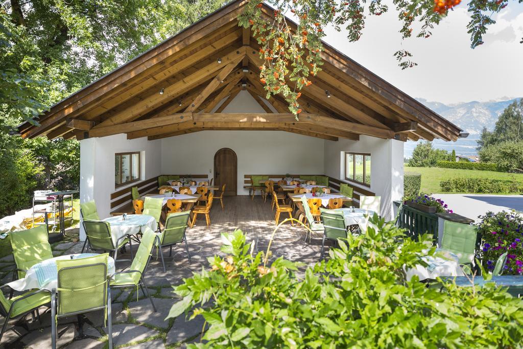 Isserwirt Sistrans Exterior foto